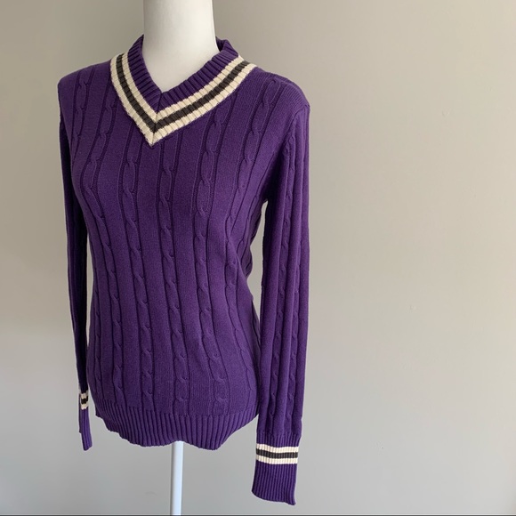 Renu Bruzer her varsity vee sweater - Picture 2 of 12